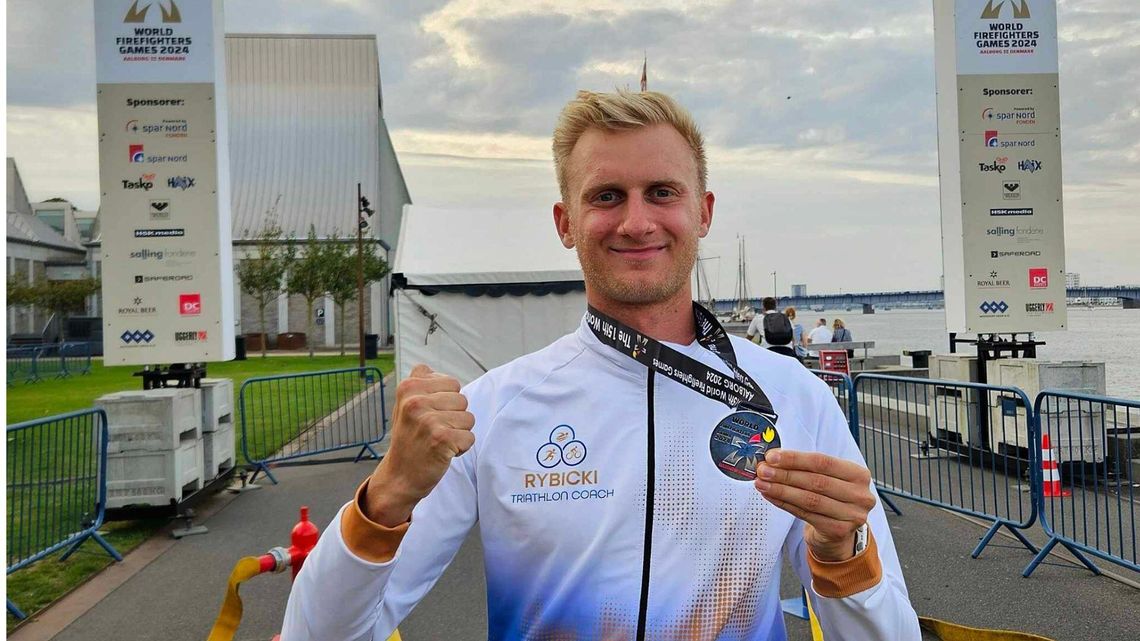 Artur Rybicki z płońskiej komendy triathlon`owym wicemistrzem świata strażaków!