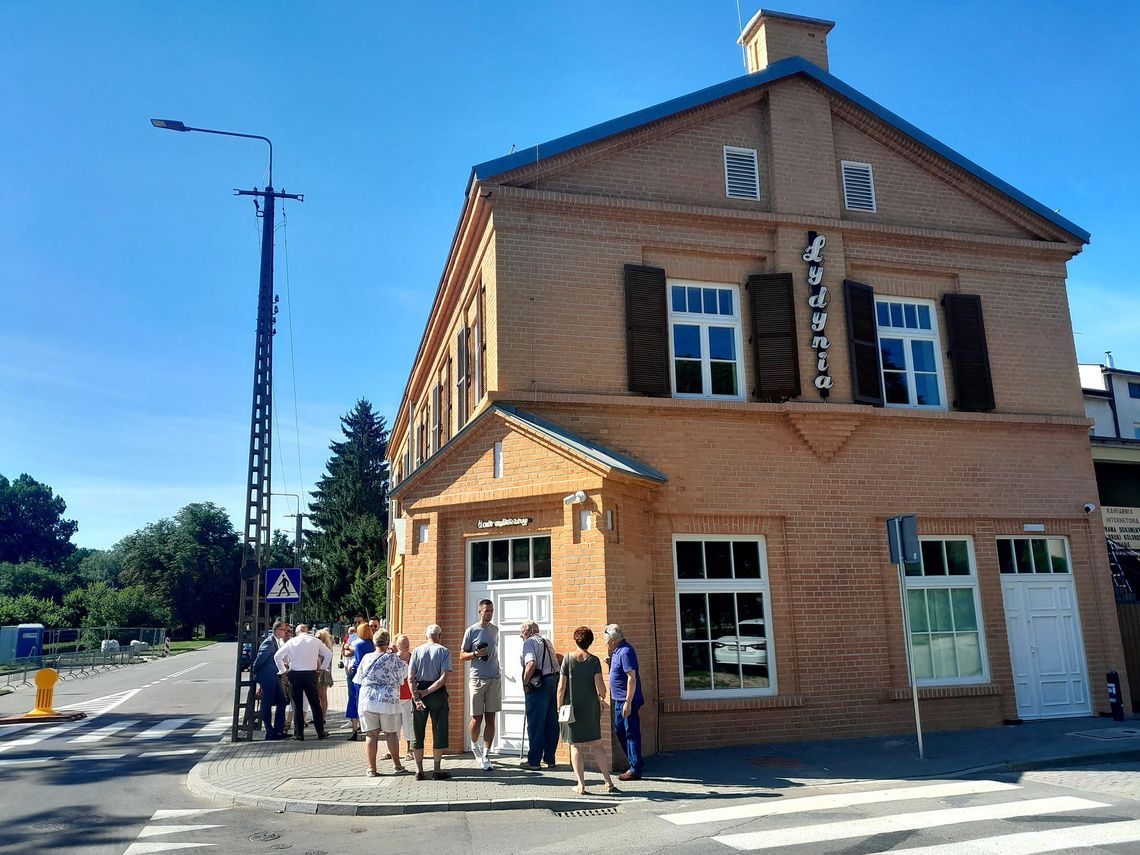 Bar mleczny i nowe miejsce dla NGO w kolejnym odrestaurowanym budynku w Ciechanowie