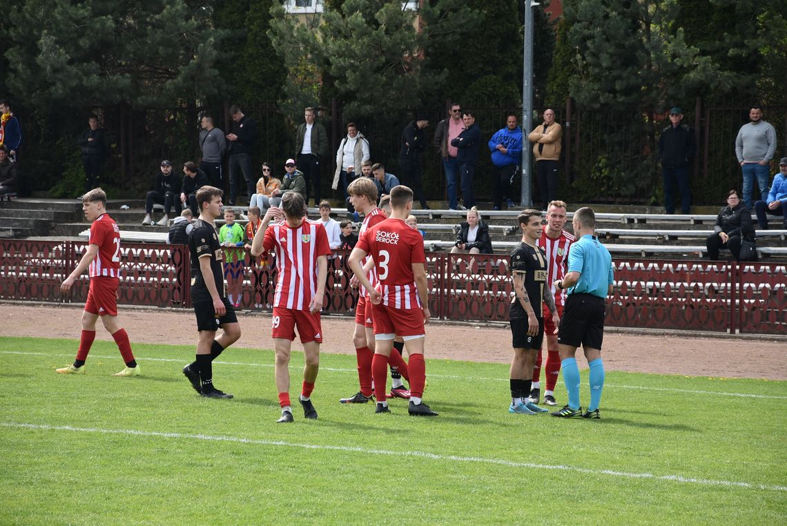 Bez niespodzianki w meczu Płońskiej Akademii Futbolu