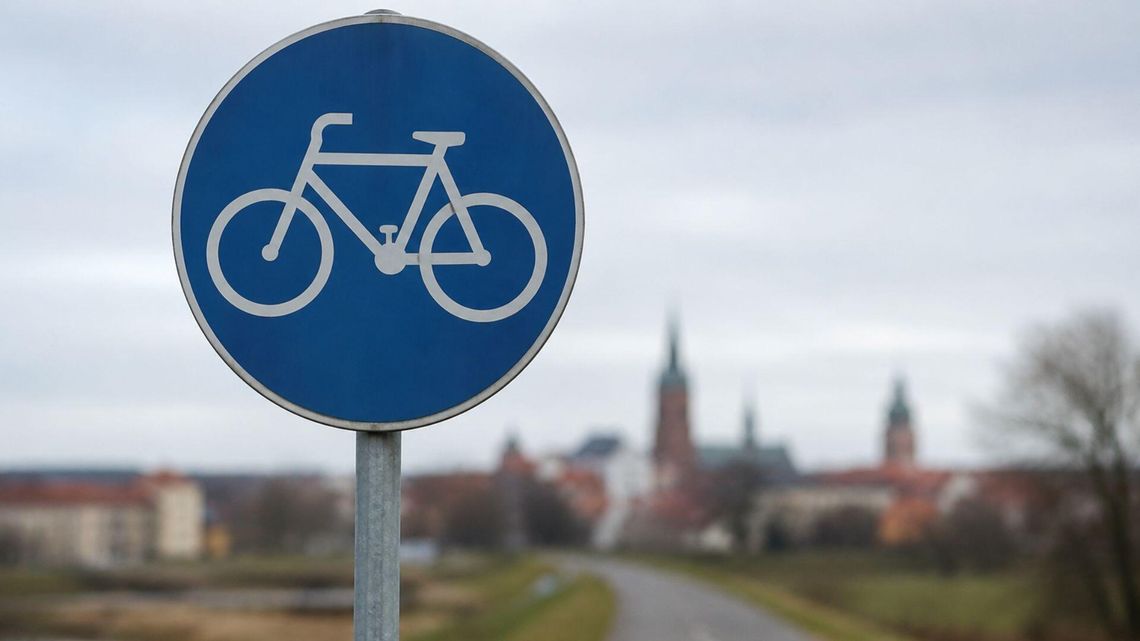 Blisko 15 mln zł na nowe drogi rowerowe w Ciechanowie Blisko 15 mln zł na nowe drogi rowerowe w Ciechanowie