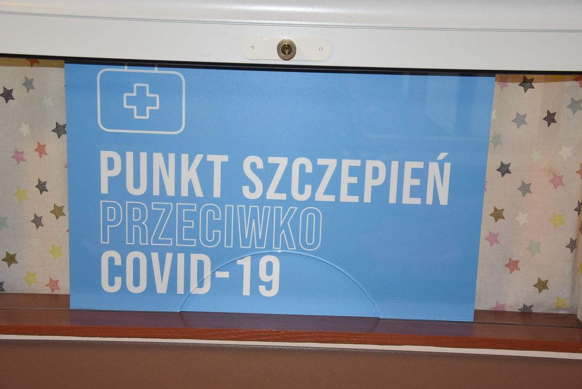 Blisko połowa pracowników służby zdrowia zaszczepionych