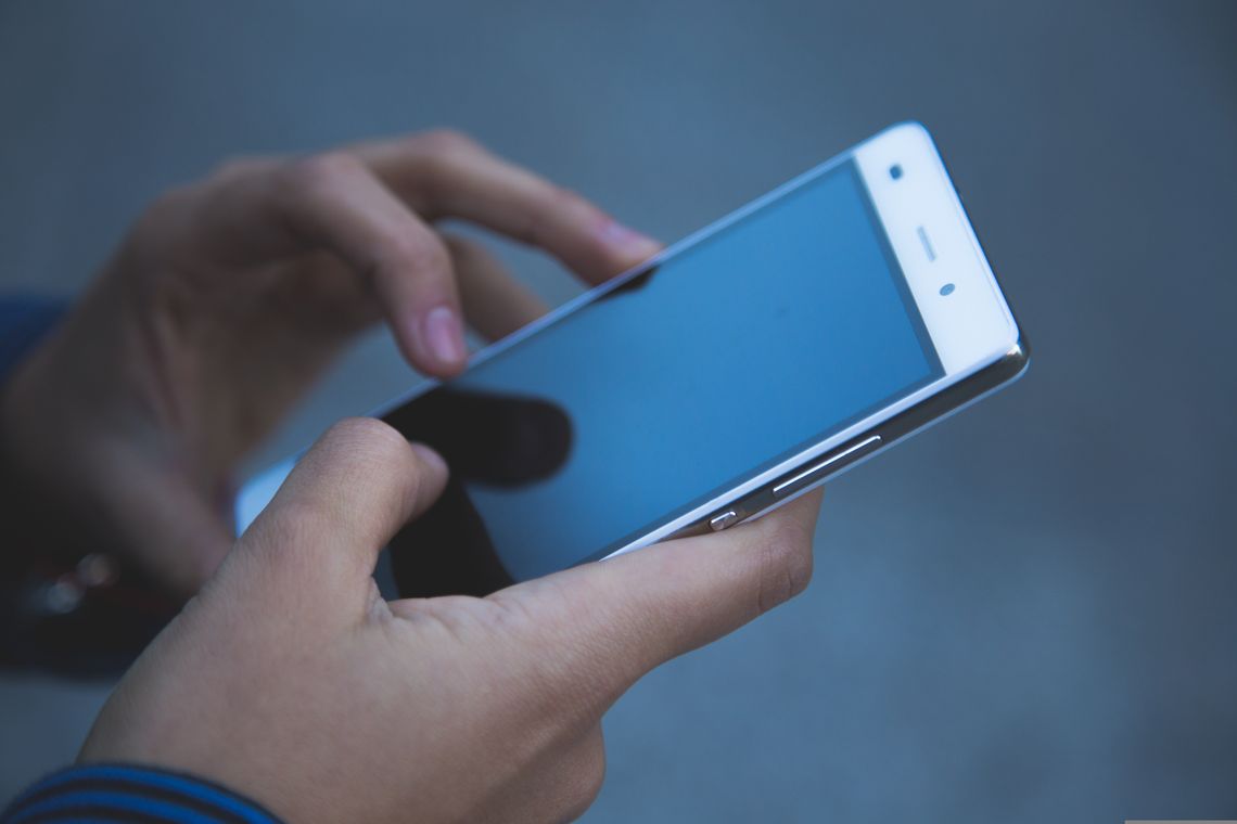 Chciał dorobić w internecie. W dwa dni stracił ponad 22 tys. zł Chciał dorobić w internecie. W dwa dni stracił ponad 22 tys. zł
