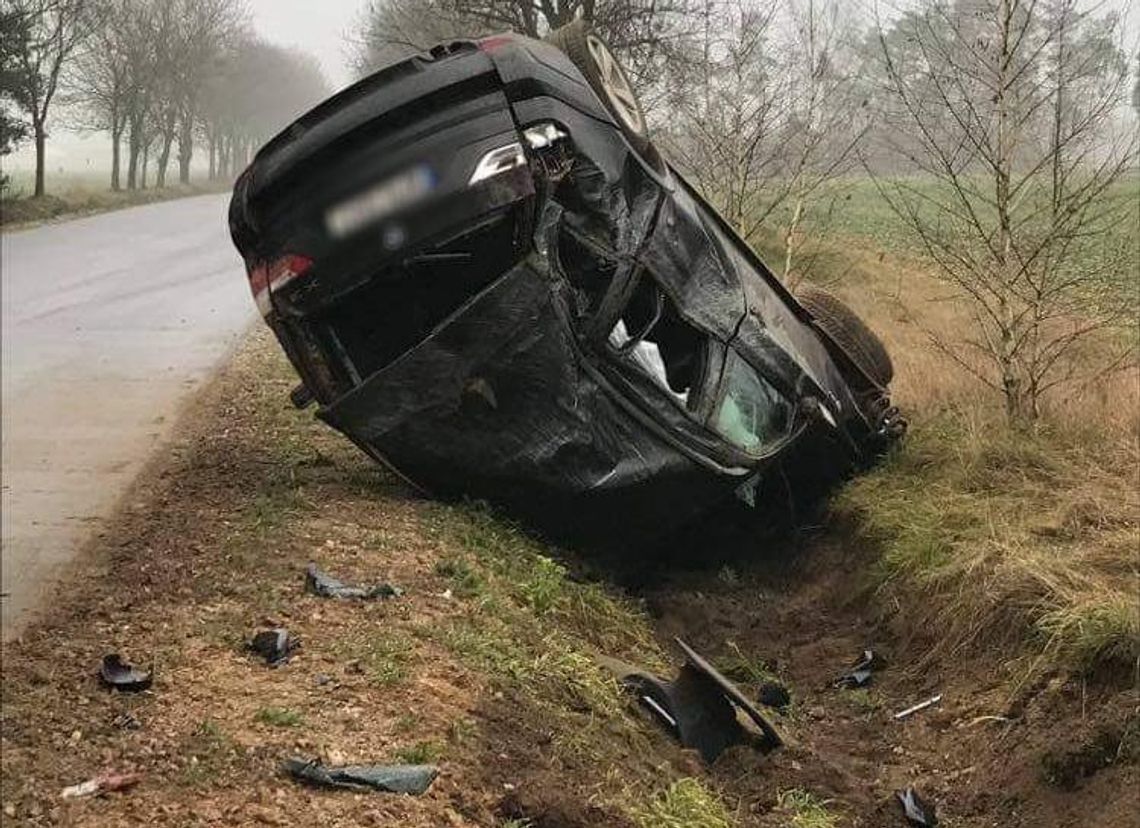 Dachowanie osobowego bmw