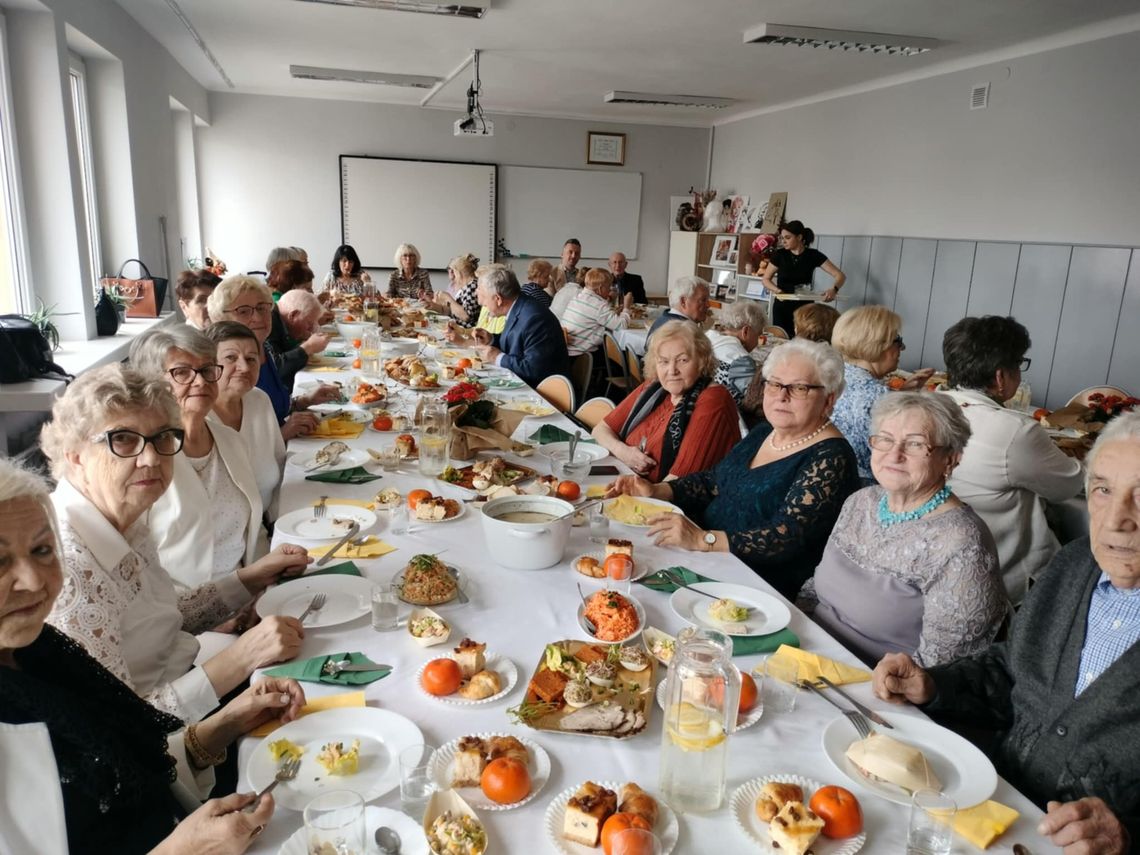 Diabetycy spotkali się przy wielkanocnym jajeczku