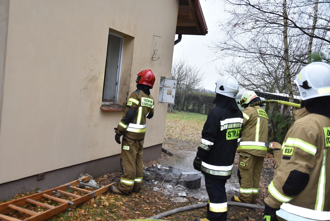 Dom w ogniu. Akcja strażaków w Zaborowie