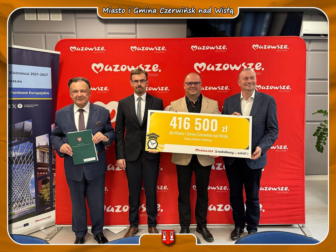 Dzieci z gminy Czerwińsk pojadą do szkoły nowym autobusem