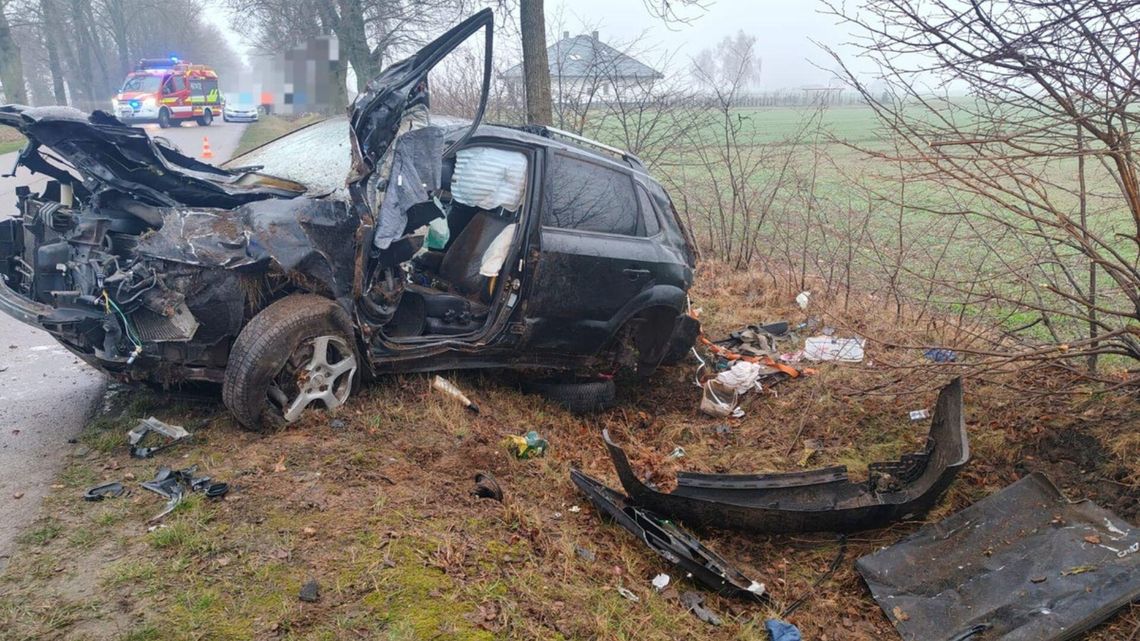 Groźny wypadek w Łopacinie. Kierowca z powiatu płońskiego trafił do szpitala