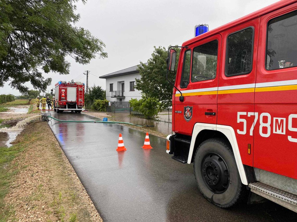 Interwencje strażackie po opadach deszczu