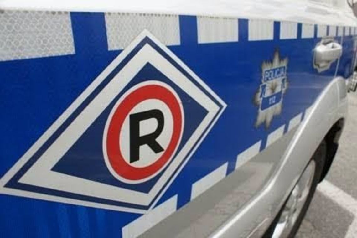 Jajko z nielegalną niespodzianką znalezione przez policjantów