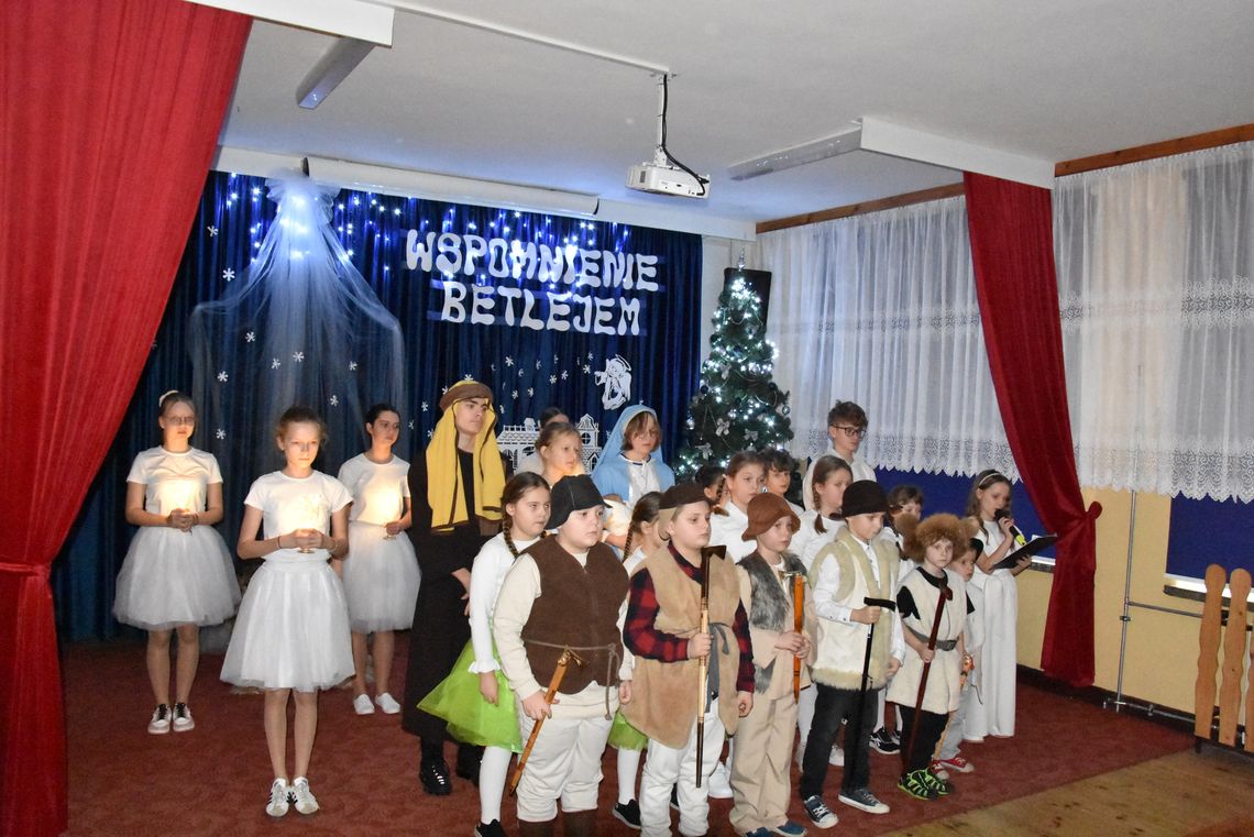 Jasełka niosą dobrą nowinę. Duży sukces charytatywnej zbiórki w Radzyminku Jasełka niosą dobrą nowinę. Duży sukces charytatywnej zbiórki w Radzyminku