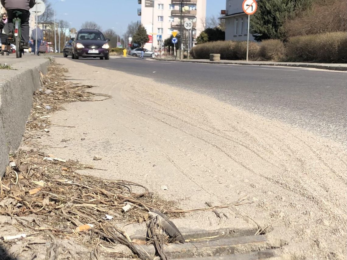 Kiedy sprzątanie płońskich ulic? Ratusz zapewnia, że od najbliższego wtorku Kiedy sprzątanie płońskich ulic? Ratusz zapewnia, że od najbliższego wtorku