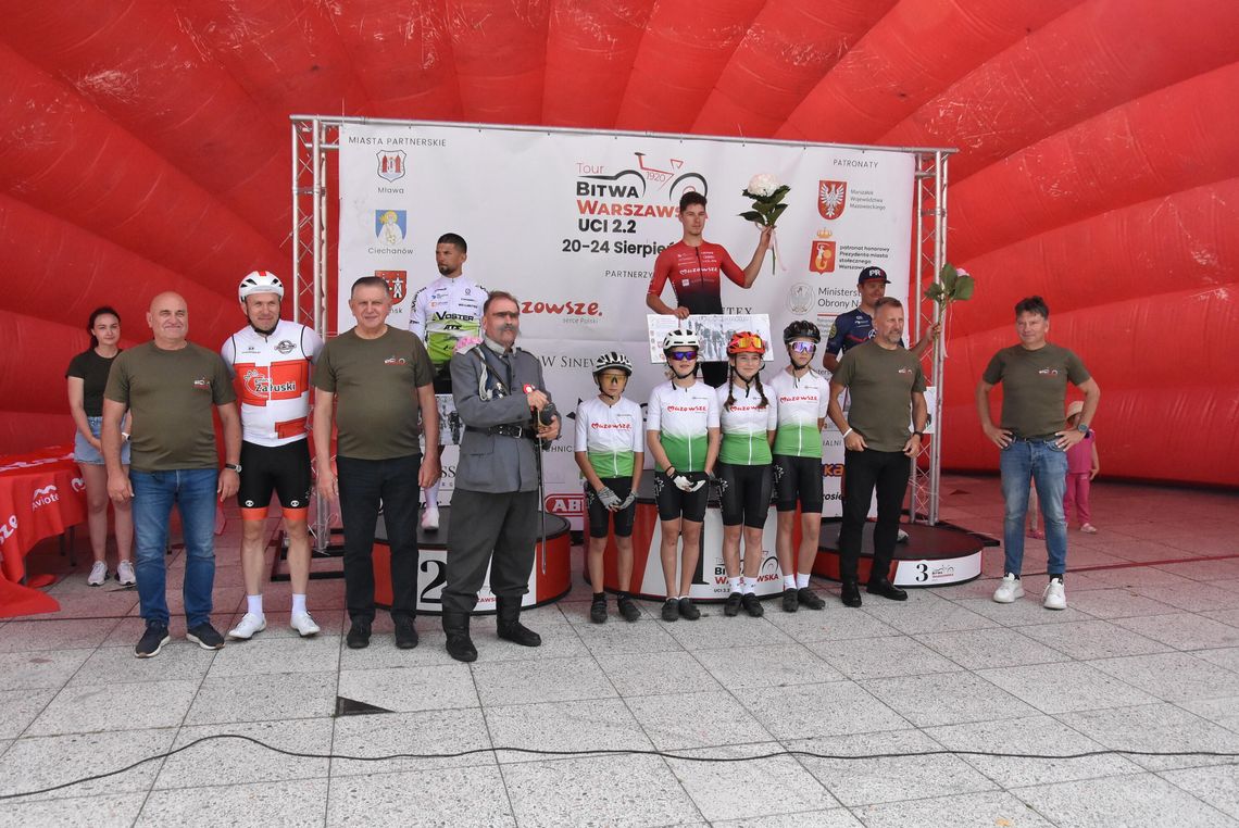 Kolarskie święto wróciło do Płońska. Etap Tour Bitwa Warszawska wygrywa Polak