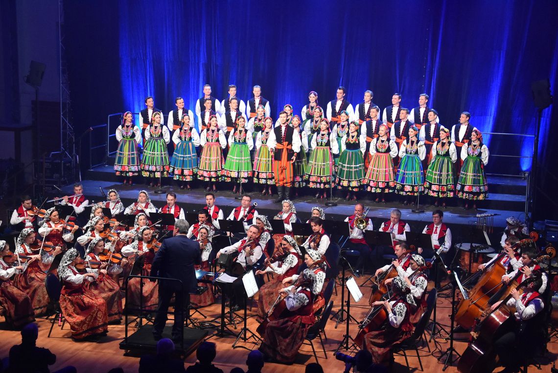 Kolędy i pastorałki zaśpiewane przez zespół „Mazowsze”