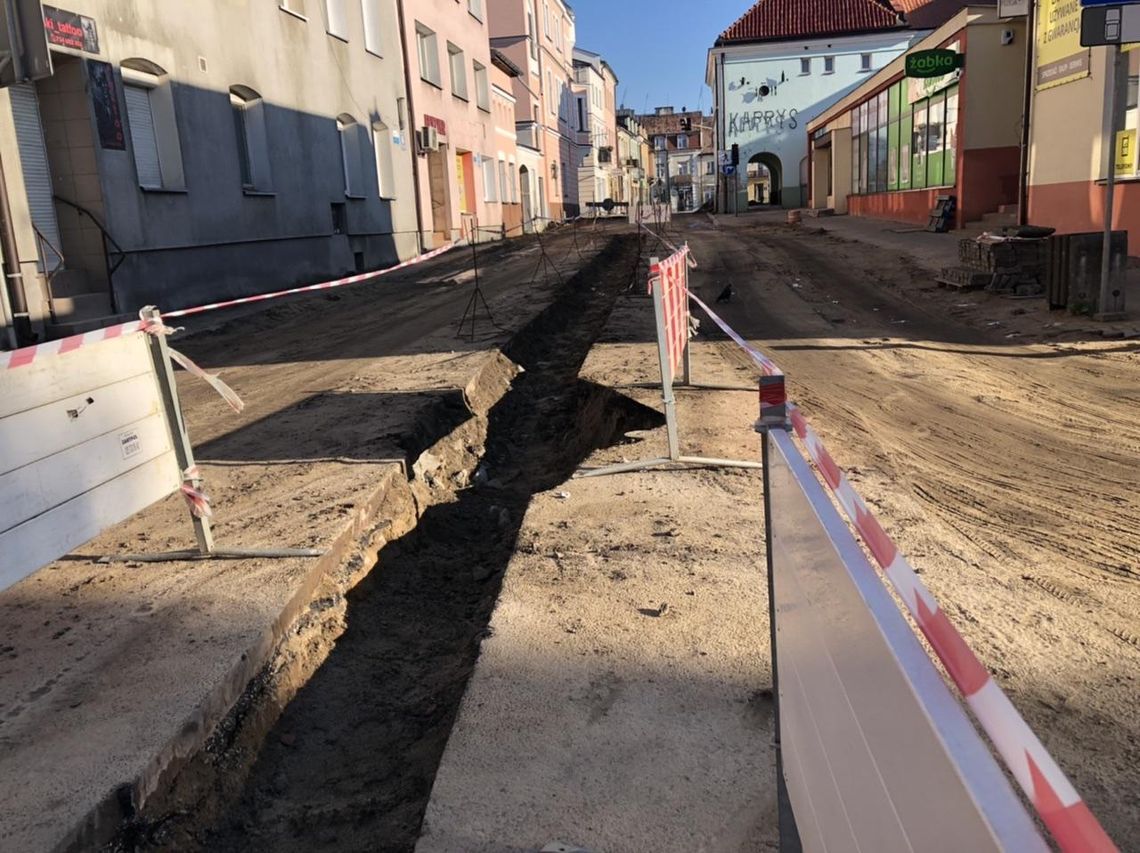Kolejne zamknięcia ulic w okolicy płońskiego rynku. "Do utrudnień powinniśmy się przyzwyczaić" Kolejne zamknięcia ulic w okolicy płońskiego rynku. "Do utrudnień powinniśmy się przyzwyczaić"