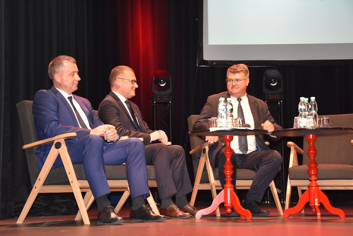 Konferencja podsumowująca inwestycje zrealizowane dzięki rządowym środkom