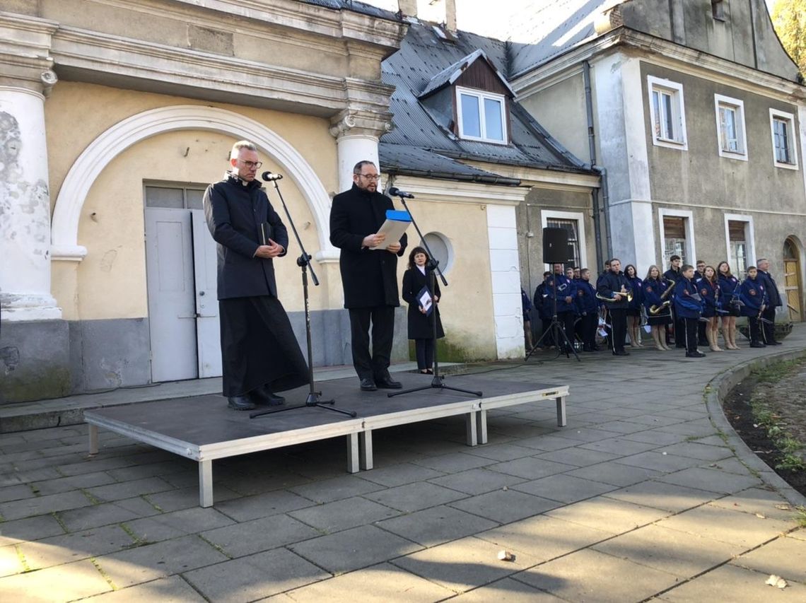 Marsz Milczenia przeszedł ulicami Płońska. To upamiętnienie 12 tys. Żydów wywiezionych do obozów zagłady