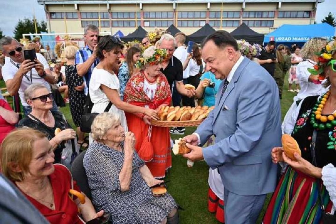 Mazowsze podziękowało za tegoroczne plony. Za nami dożynki wojewódzkie połączone z diecezjalnymi