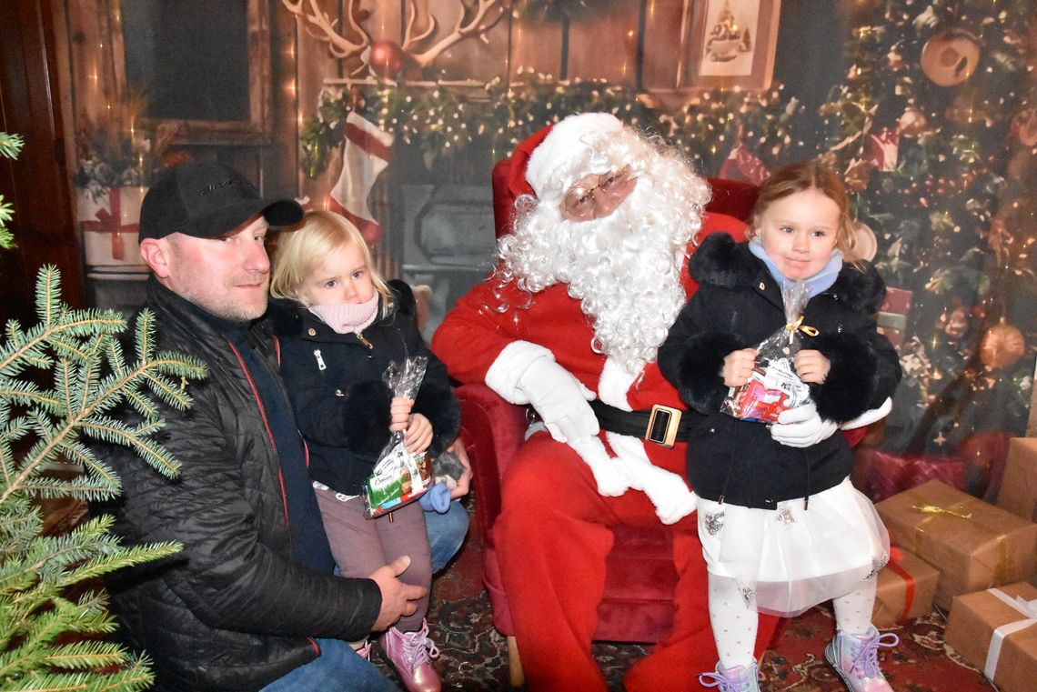 Mikołaj, prezenty i stoiska czyli kolejna edycja Jarmarku Bożonarodzeniowego w Baboszewie Mikołaj, prezenty i stoiska czyli kolejna edycja Jarmarku Bożonarodzeniowego w Baboszewie