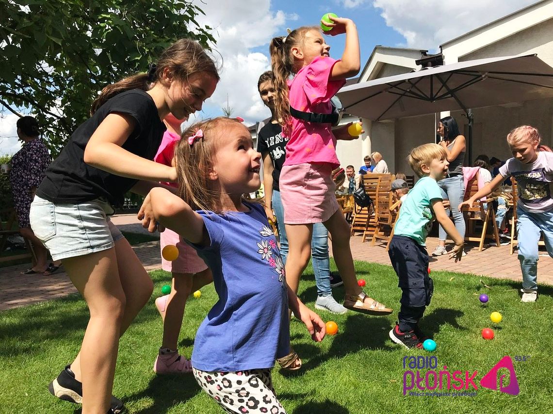 Mnóstwo uśmiechu w czasie pikniku TPD w parafialnym ogrodzie