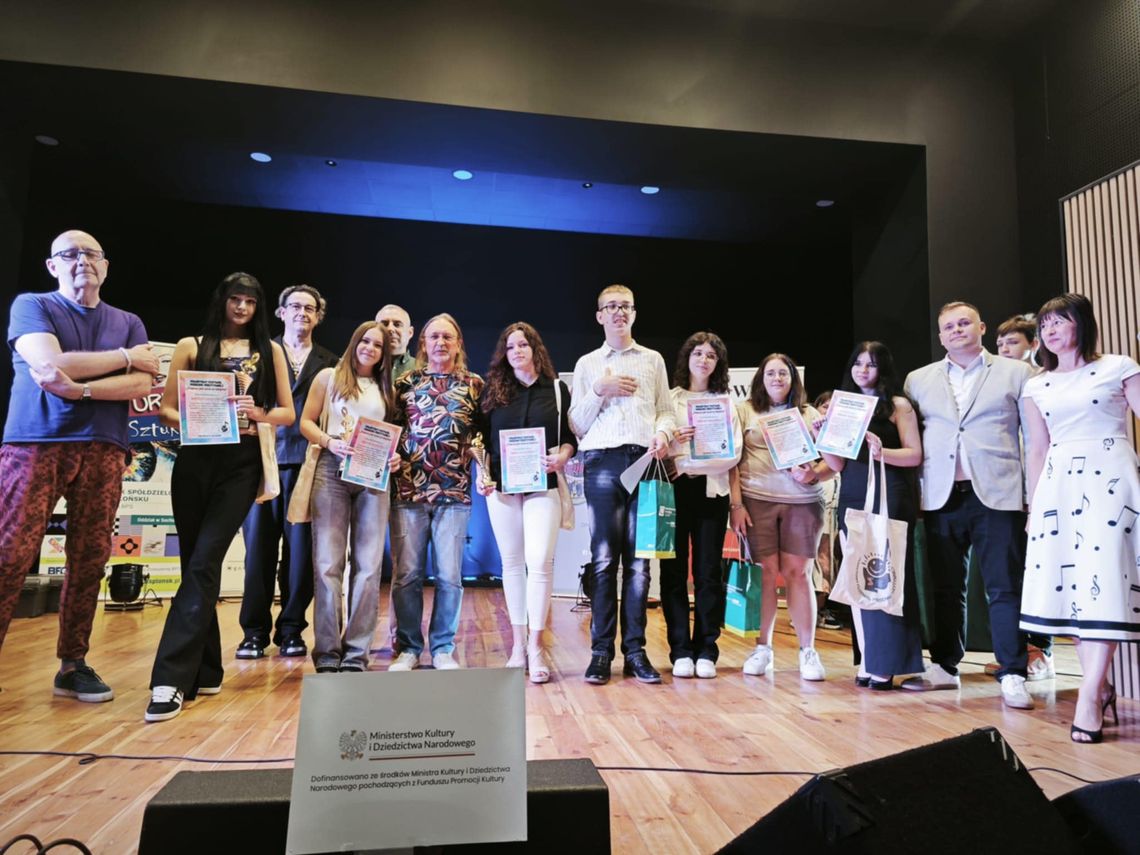 Muzyka leczy duszę czyli I Festiwal Piosenki Pozytywnej w Sochocinie