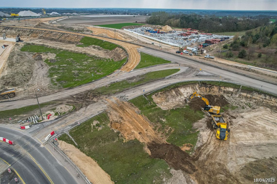 Na majówkę trasą S7? Drogowców nie zobaczymy, ale utrudnienia zostają