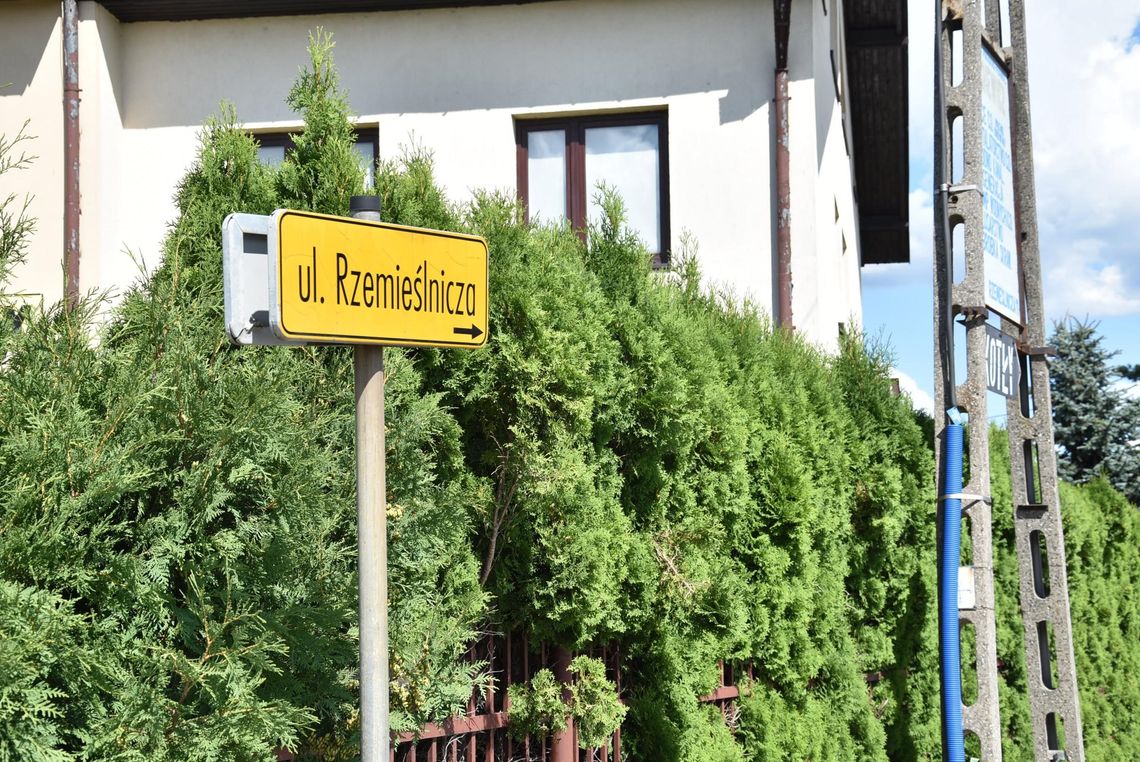 Nieprawidłowości grodzenia działek wchodzących w zakres płońskich ulic. To nie pierwsze takie przypadki Nieprawidłowości grodzenia działek wchodzących w zakres płońskich ulic. To nie pierwsze takie przypadki