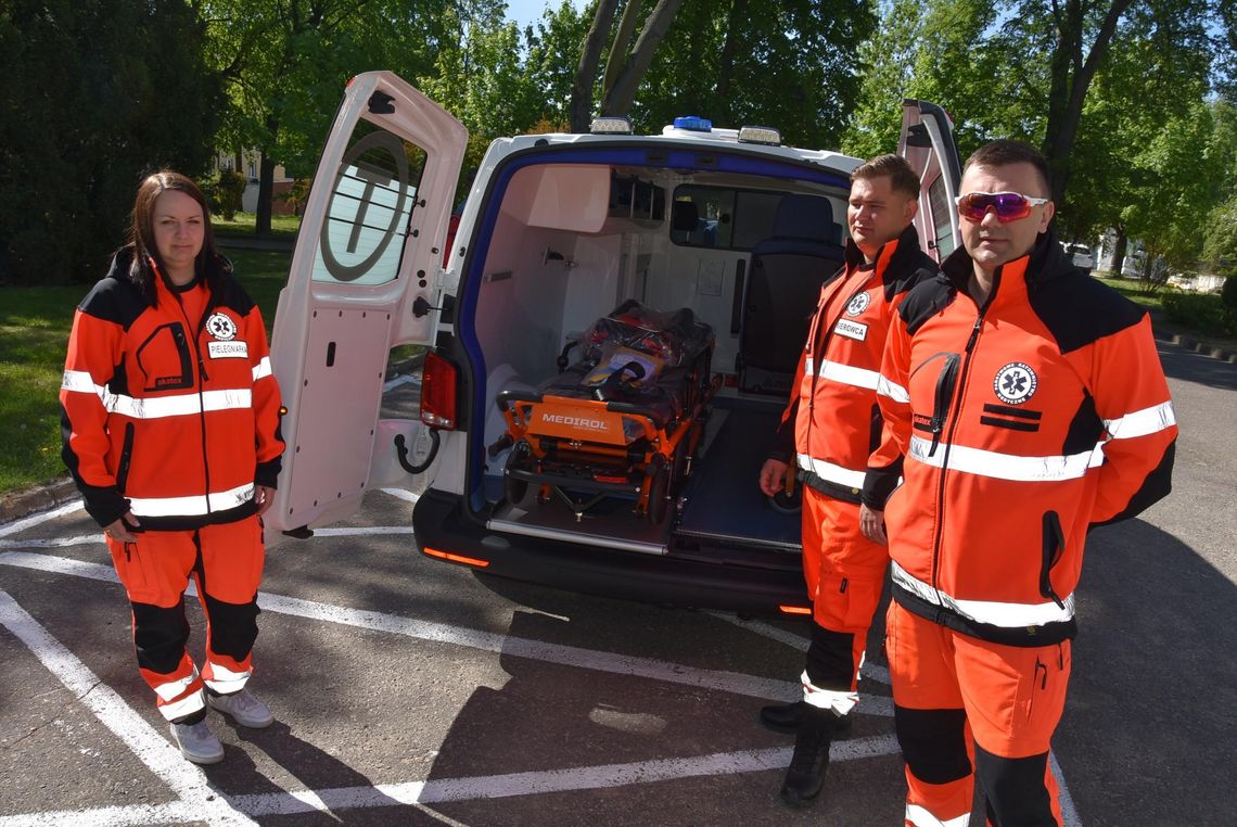Nowy ambulans dla szpitala w Płońsku 