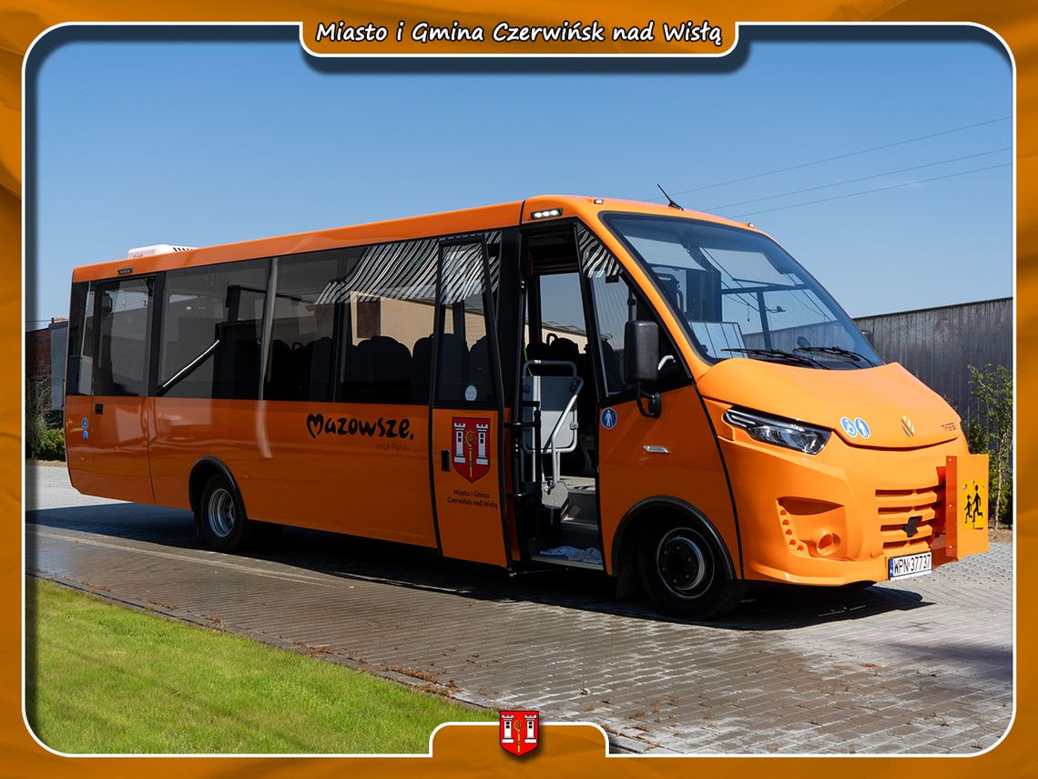 Nowy autobus dla uczniów z Grodźcu