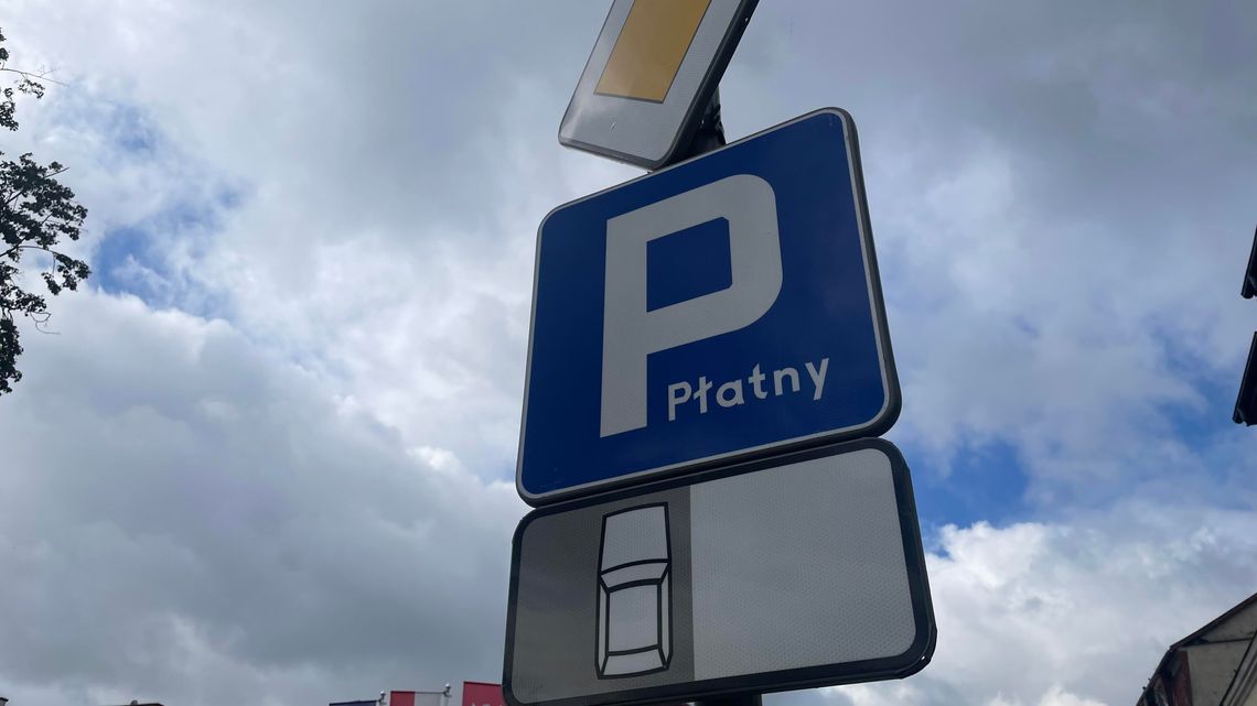 Nowy płatny parking i większa strefa opłat – decyzja radnych już w czwartek