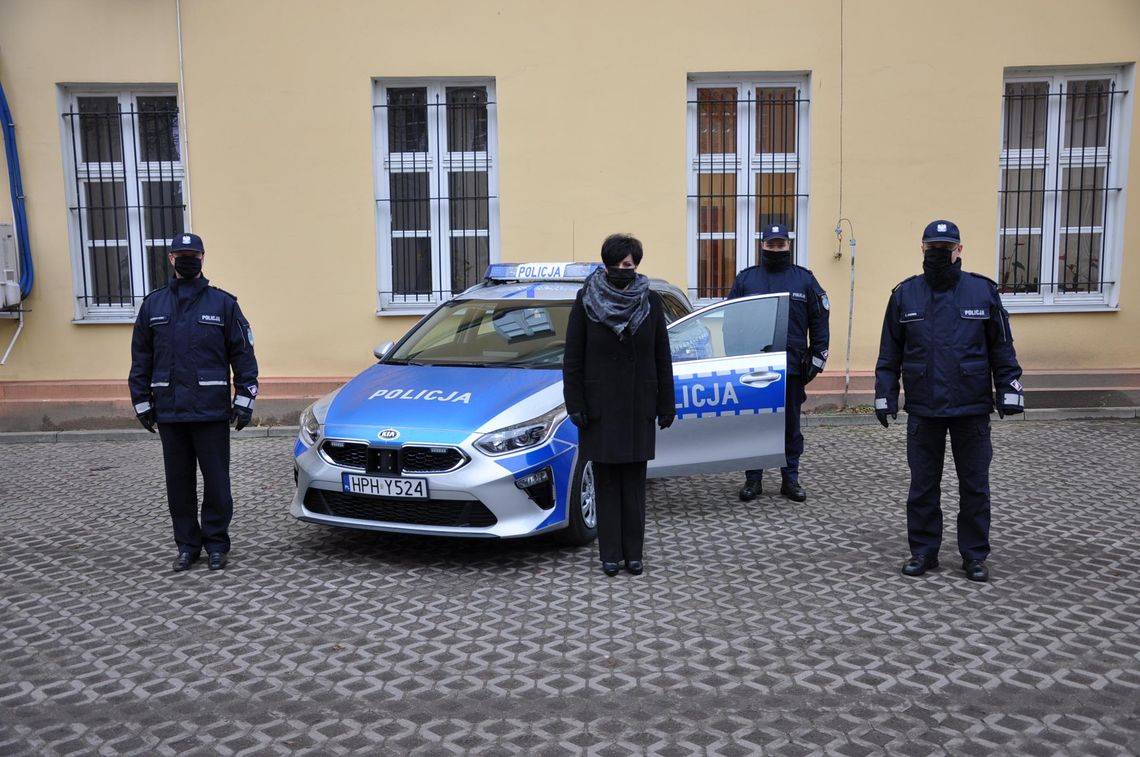 Nowy radiowóz dla ciechanowskich policjantów