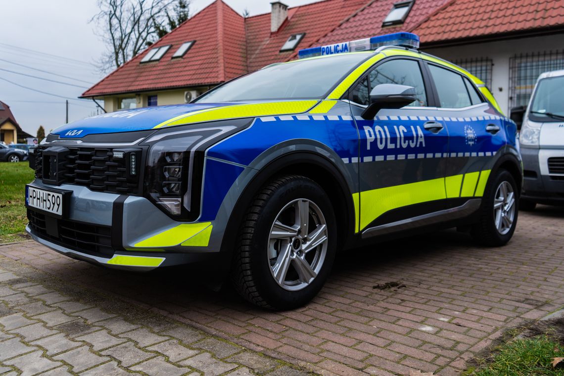 Nowy radiowóz trafi na posterunek policji w Czerwińsku nad Wisłą Nowy radiowóz trafi na posterunek policji w Czerwińsku nad Wisłą