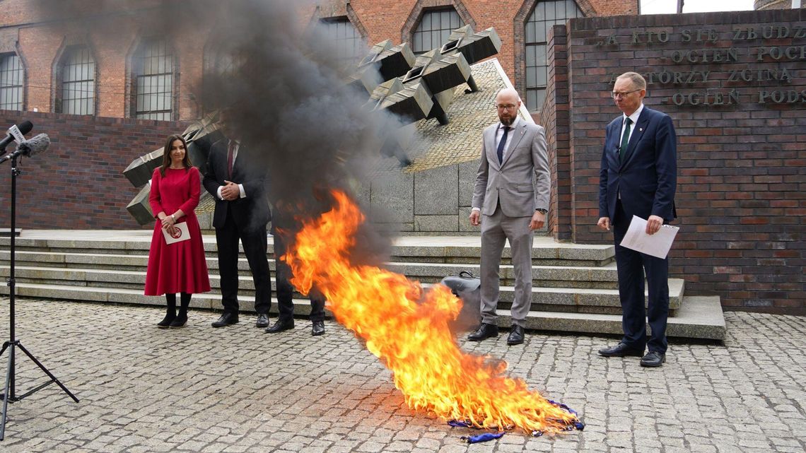 Obawy przed wyborczym spotkaniem Brauna? Płoński ratusz komentuje