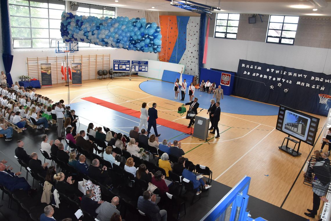 Obiekt na miarę XXI wieku. Oficjalne otwarcie hali sportowej w Jońcu