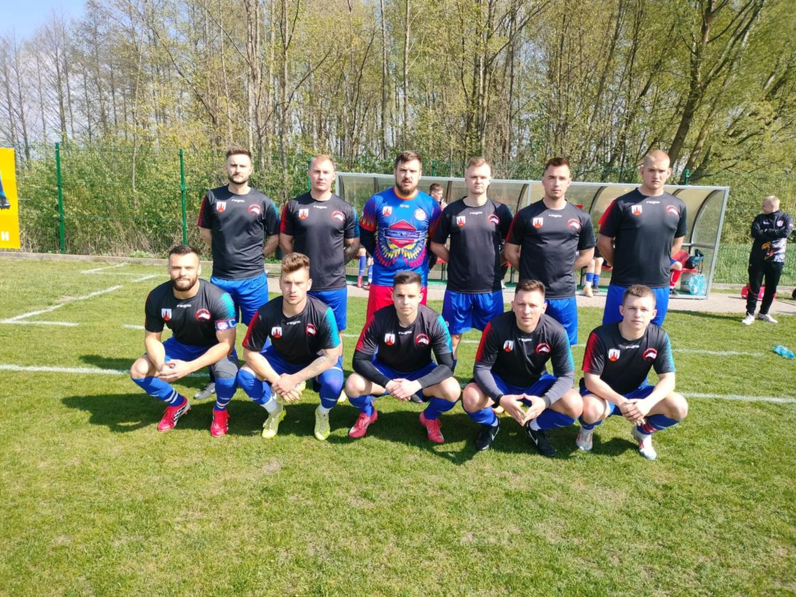 Orlęta demolują rywala