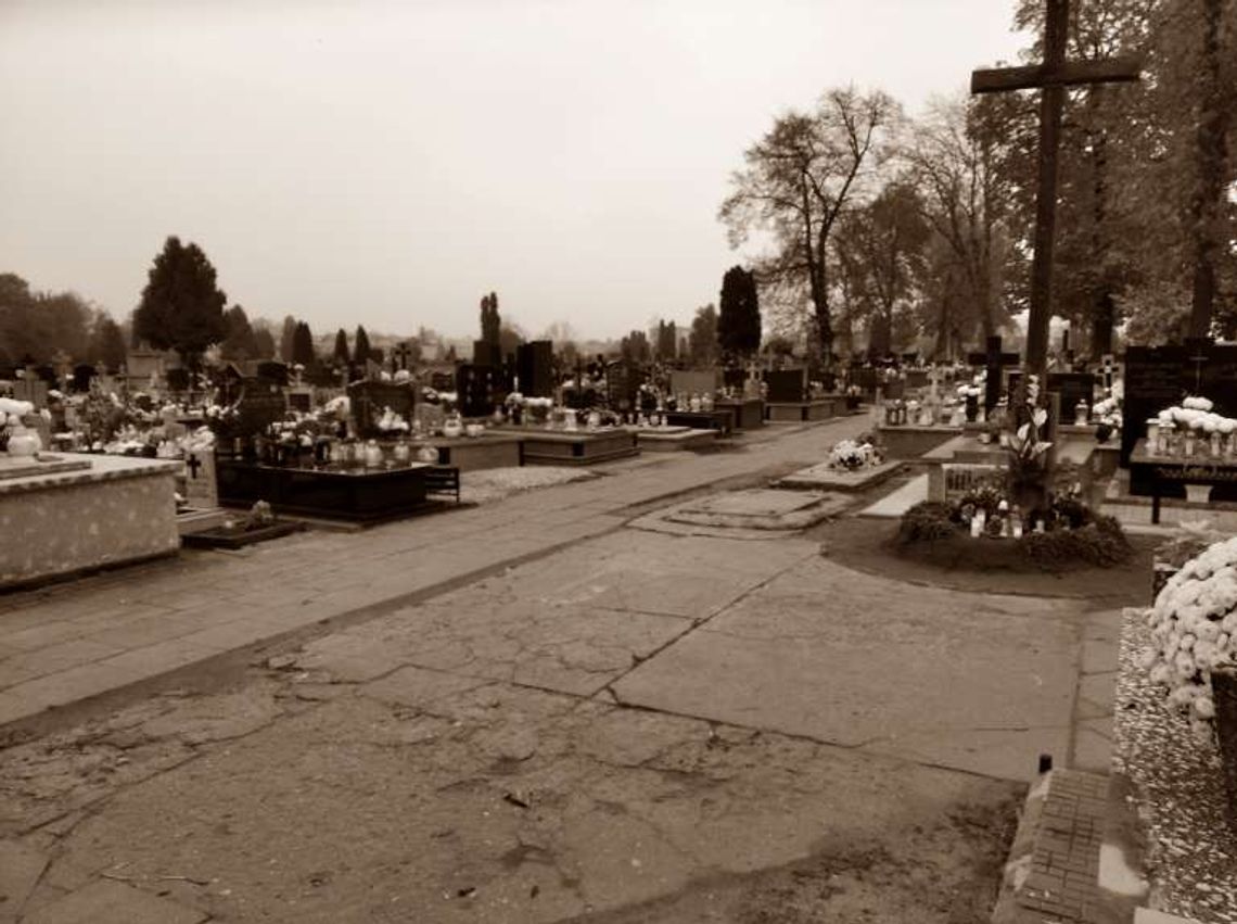 Osób oszukanych na płońskim cmentarzu było więcej Osób oszukanych na płońskim cmentarzu było więcej