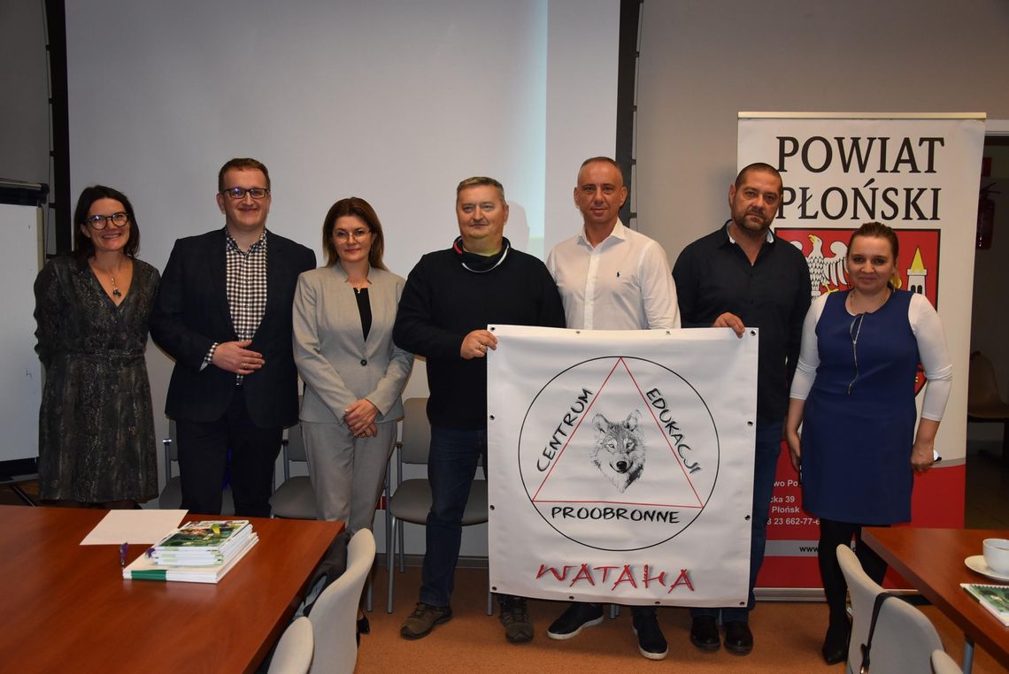 Ostrzegali seniorów przed niebezpieczeństwami Ostrzegali seniorów przed niebezpieczeństwami