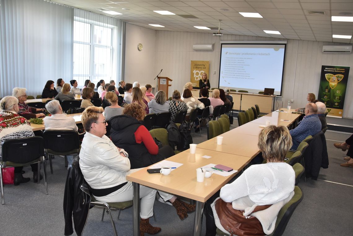 Panie zapełniły salę w budynku MODR podczas spotkania poświęconego przedsiębiorczym kobietom
