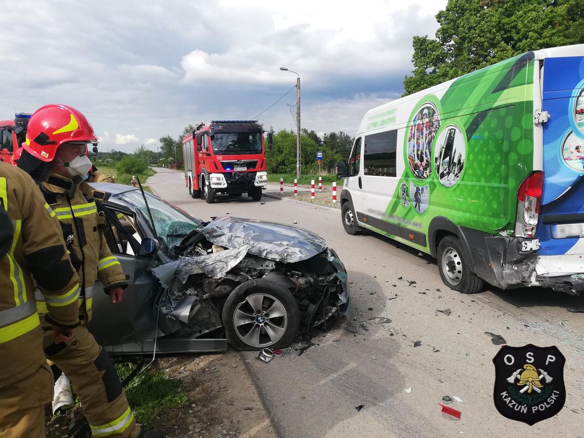 Pijany spowodował kolizję, potem zwyzywał i rzucił się na policjanta