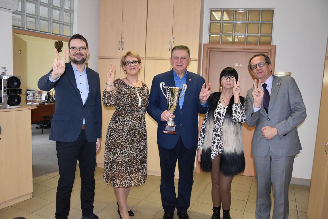 Płońsk od dekady nie schodzi z podium Płońsk od dekady nie schodzi z podium