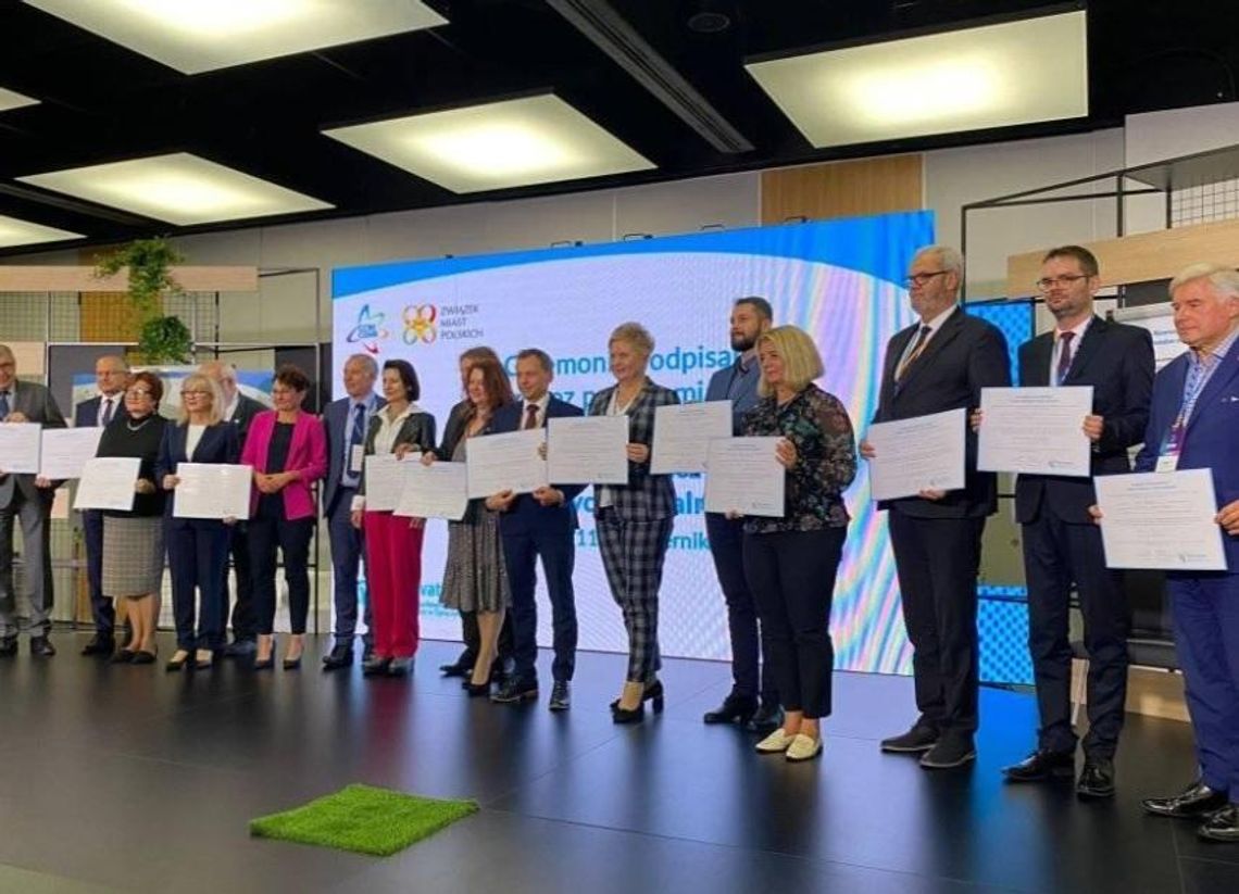 Podpisanie europejskiej karty praw równości kobiet i mężczyzn Podpisanie europejskiej karty praw równości kobiet i mężczyzn