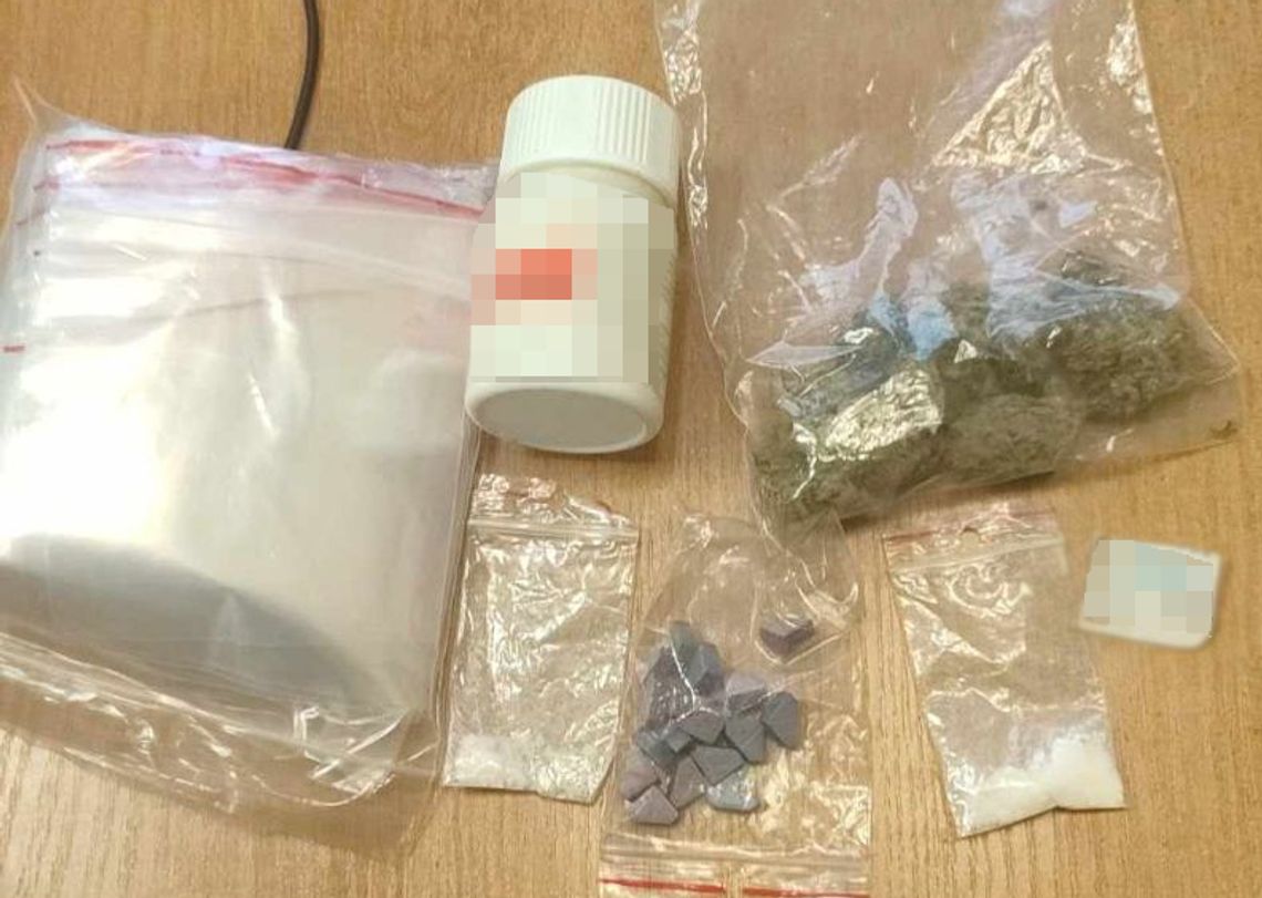 Policjanci zatrzymali 32-letnią płońszczankę z narkotykami