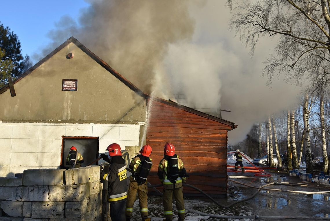 Poranny pożar stolarni