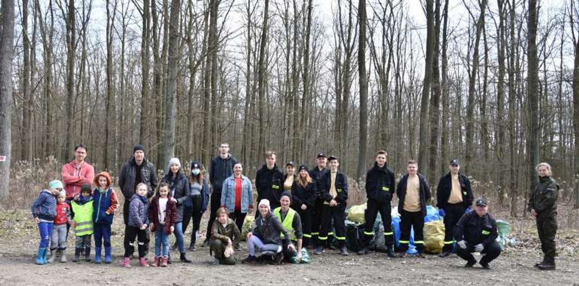 Posprzątają tereny w Sobanicach w gminie Naruszewo. Do akcji ruszają Bohaterowie Lasu