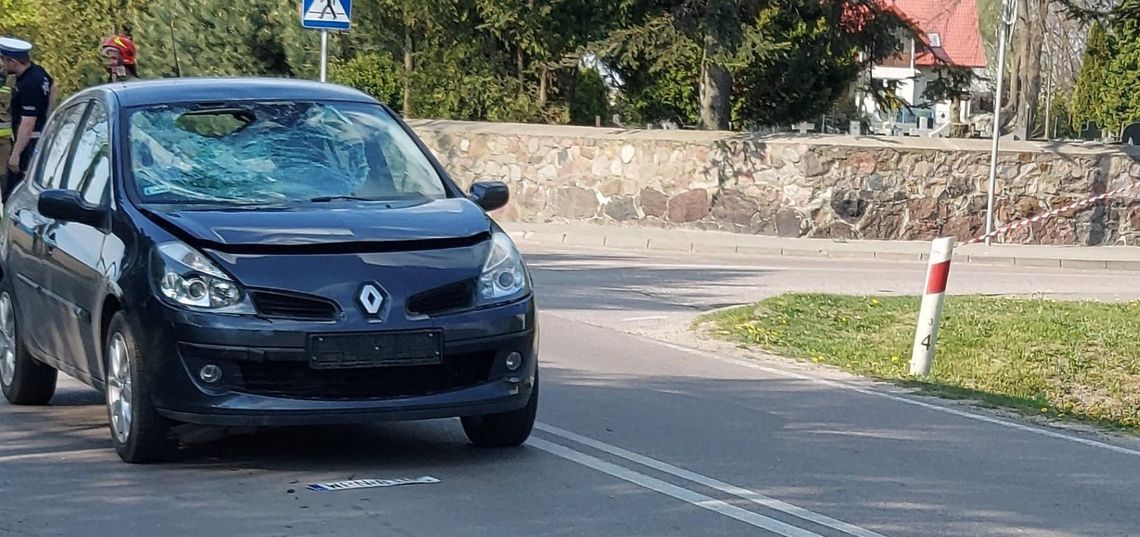 Potrącenie rowerzystki w Naruszewie. Kobieta trafiła do szpitala