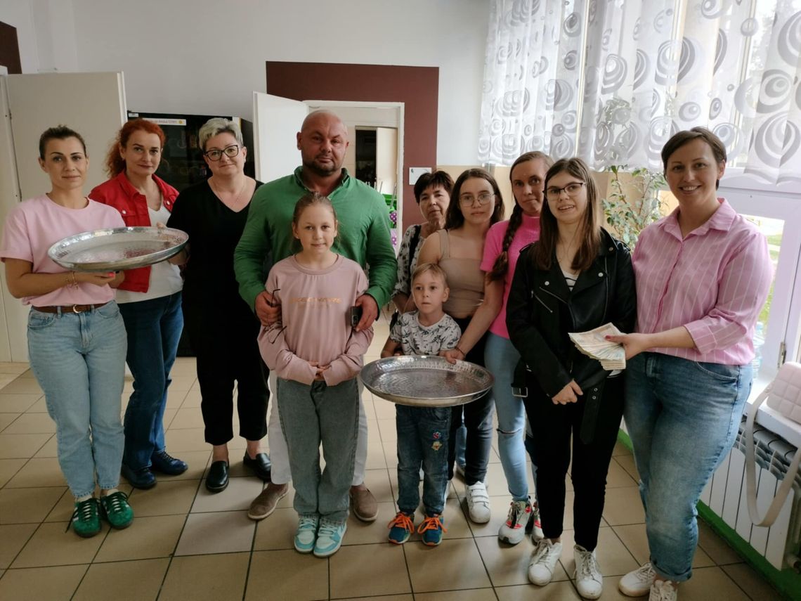 Pożar zniszczył dom, ale nie spalił ludzkich serc. Ogromny sukces kiermaszu ciast w Sarbiewie