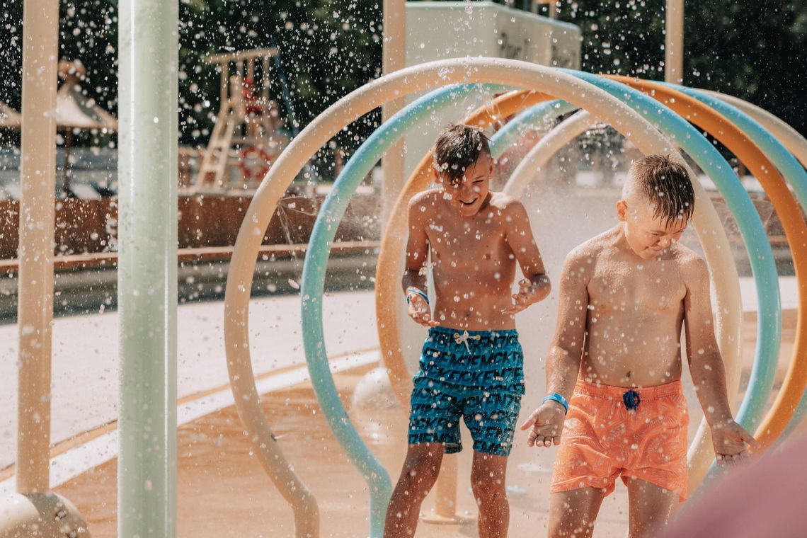 Prawdziwe święto kolorów! Czas na weekend Holi w Julinek Parku Prawdziwe święto kolorów! Czas na weekend Holi w Julinek Parku