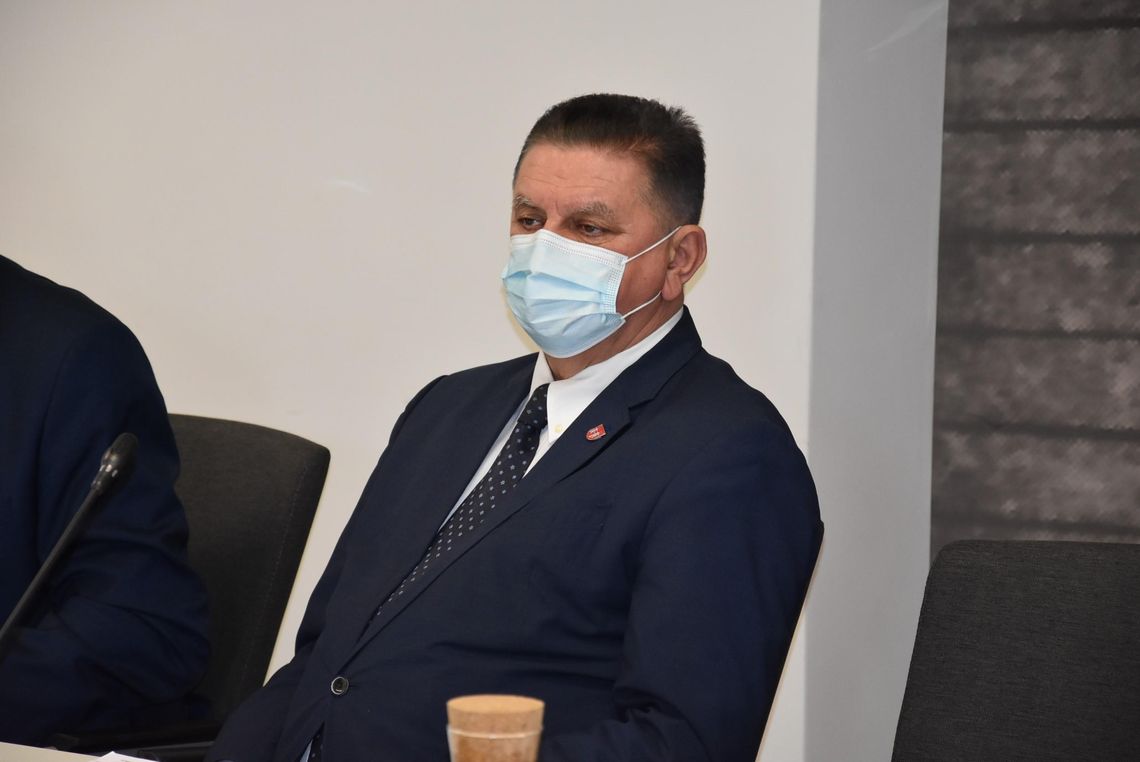 Punkt o wynagrodzeniu burmistrza zdjęty z obrad Punkt o wynagrodzeniu burmistrza zdjęty z obrad