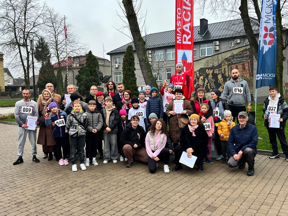 Raciąż świętował Niepodległość. Przemarsz, msza i bieg