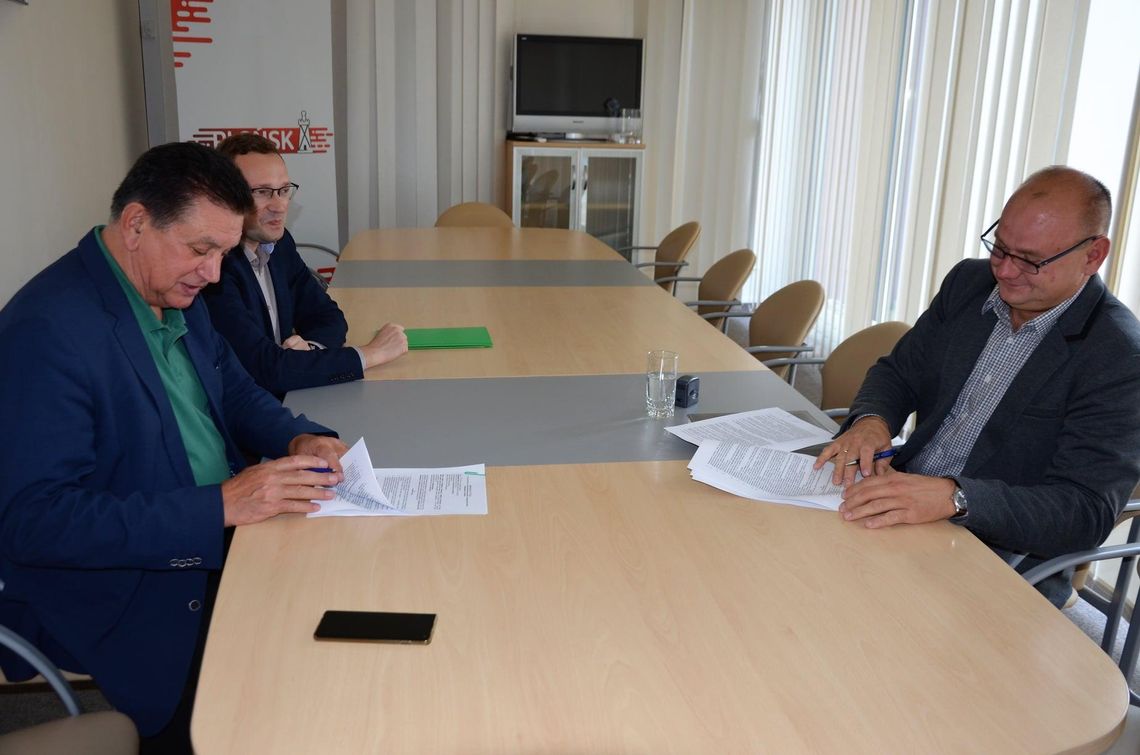 Rekreacyjno-sportowy plac zabaw powstanie przy SP 4 w Płońsku Rekreacyjno-sportowy plac zabaw powstanie przy SP 4 w Płońsku