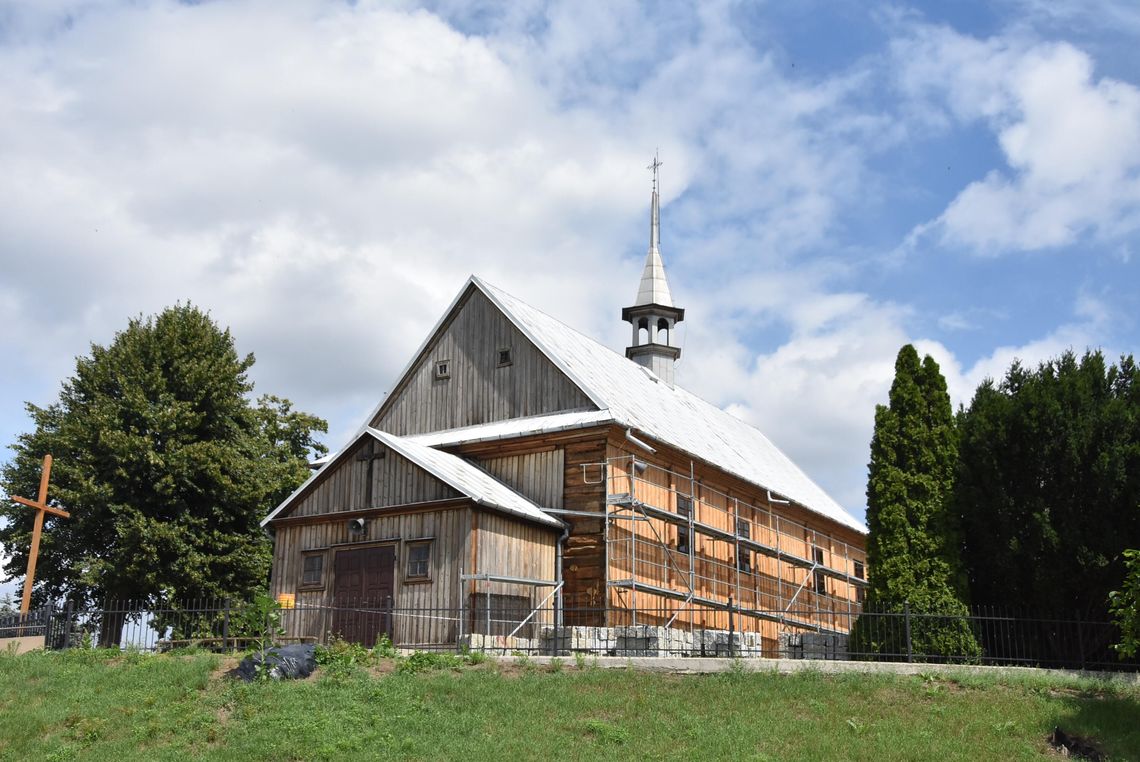 Remont parafii w Naruszewie